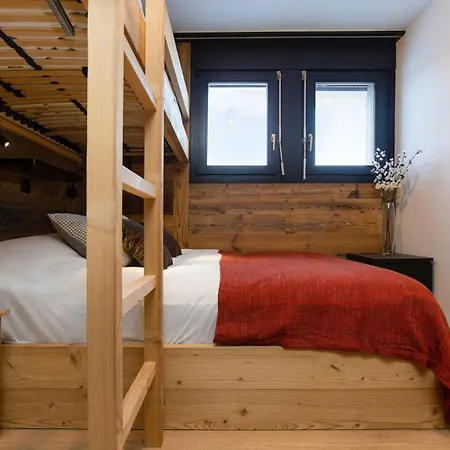 Chalet Paradise Awaits In The Mountains Of *